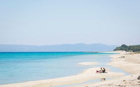#Flh - Amalthia & Αthena Beachfront Houses In Pefkohori