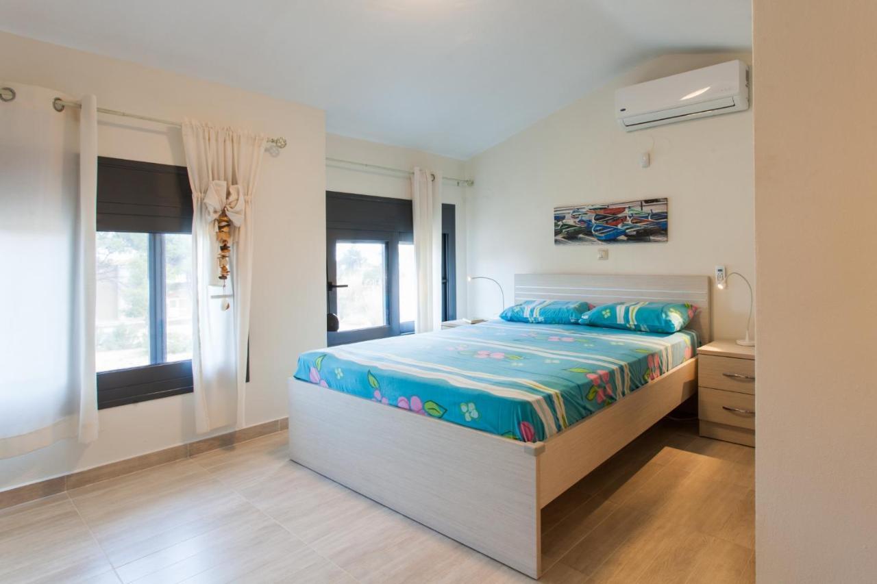 #Flh - Amalthia & Αthena Beachfront Houses In Pefkohori Exterior photo